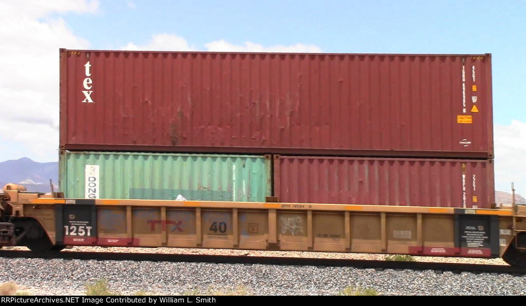 EB Priority Container Frt @ Erie -47